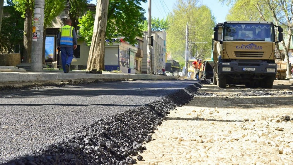 Trafic restricționat pe strada Creangă, până la sfârșitul lunii. Mai multe rute de transport public se suspendă
